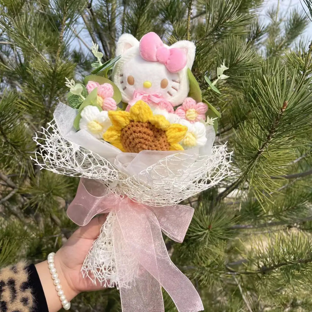 My Melody Kuromi Cinnamoroll Cat Plush Doll Creative Flower Bouquet. Choose out of 28 Bouquets.