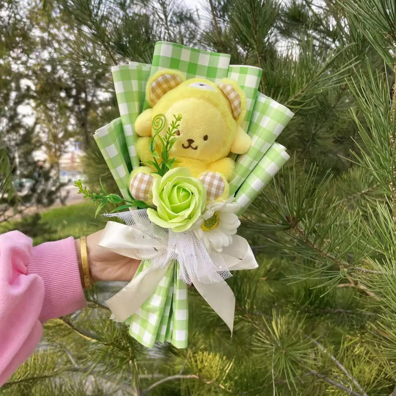 My Melody Kuromi Cinnamoroll Cat Plush Doll Creative Flower Bouquet. Choose out of 28 Bouquets.