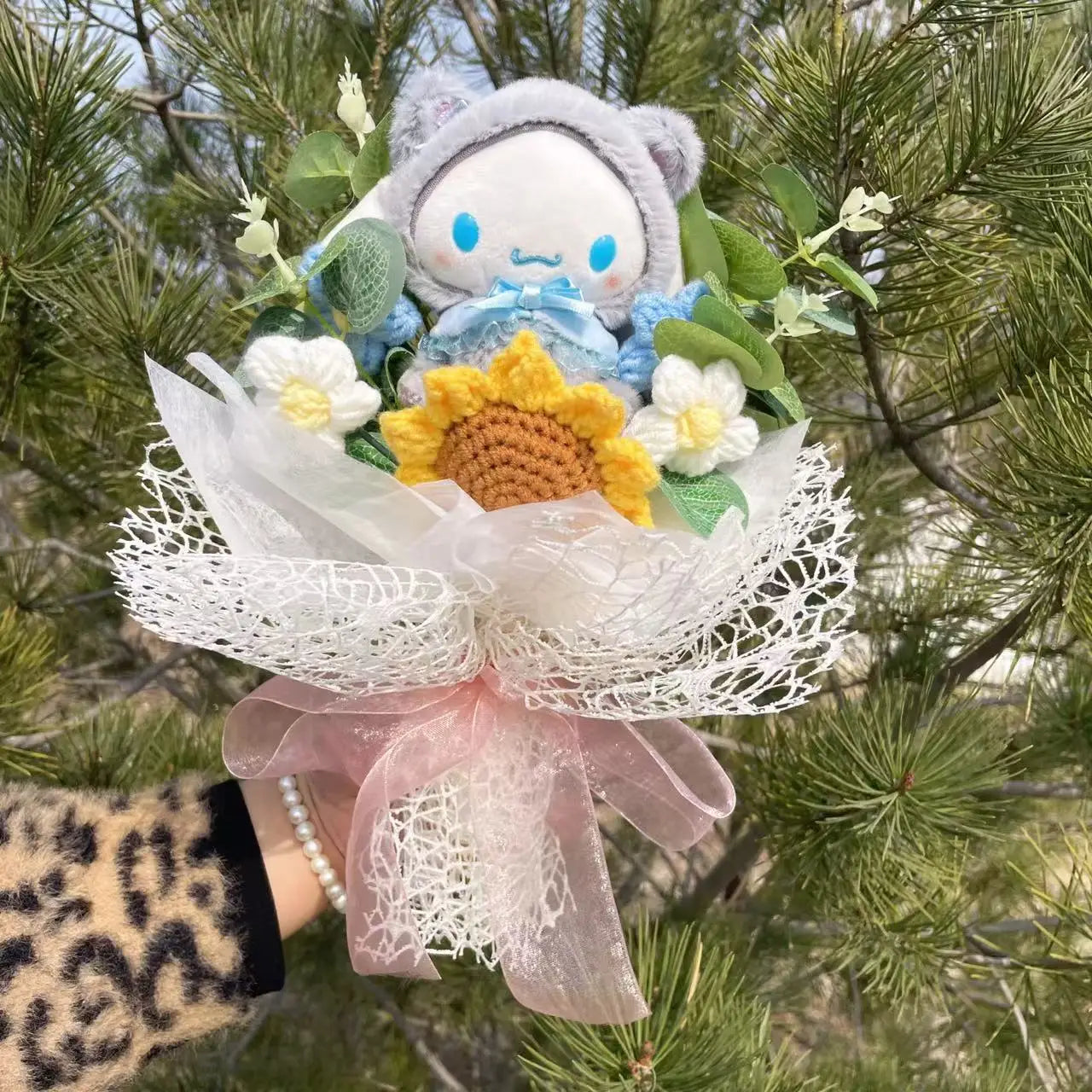 My Melody Kuromi Cinnamoroll Cat Plush Doll Creative Flower Bouquet. Choose out of 28 Bouquets.